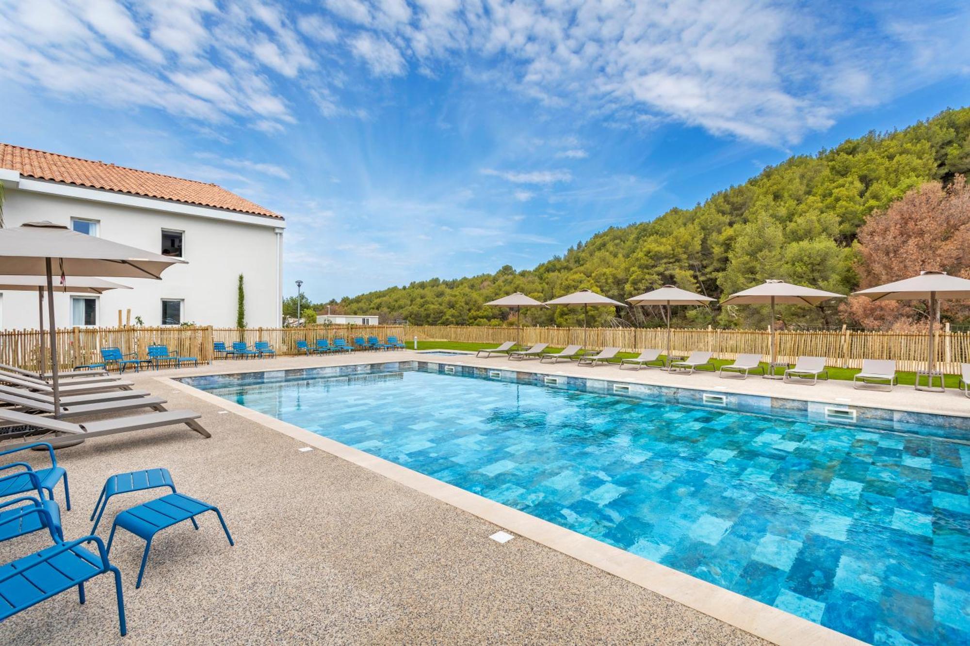 Residence Pierre Et Vacances Cap Cassis Calanques โรกฟอร์ต-ลา-เบดูล ภายนอก รูปภาพ
